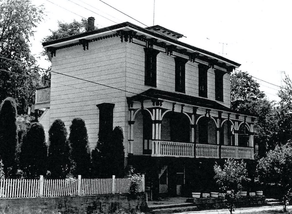 Disaster Mansion old photo